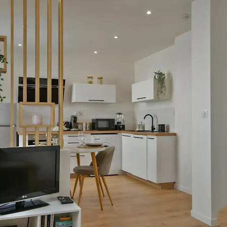 Superb - Cozy 10 Min From Downtown