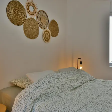 Superb - Cozy 10 Min From Downtown شقة *