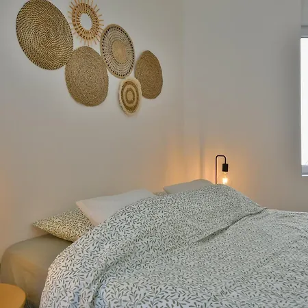 Superb - Cozy 10 Min From Downtown Lägenhet